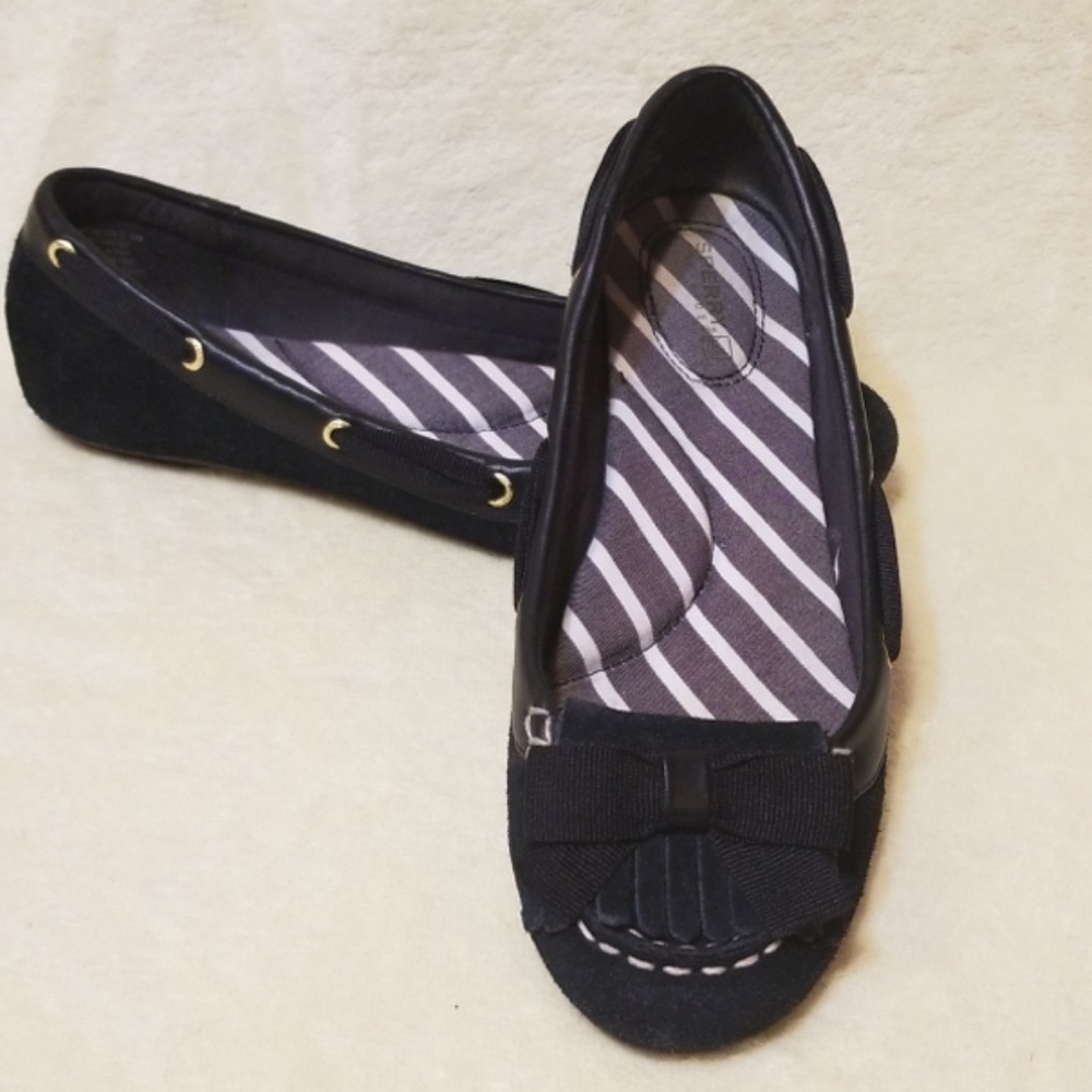 Navy suede Sperry Topsiders shoes
